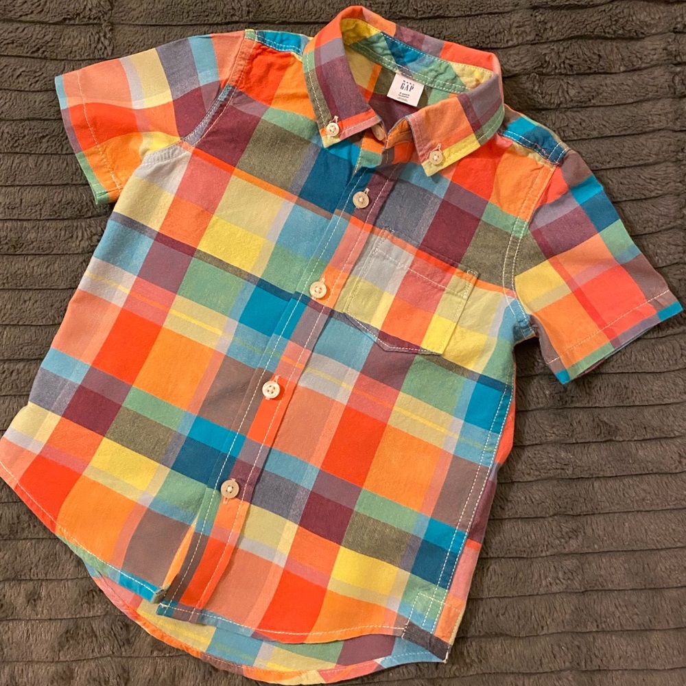 Gap short sleeve plaid summer button down